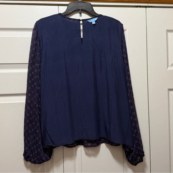 XXL Draper James Navy and Red Geometric Pattern Smocked Top, Sheer Sleeve, NWT - Picture 11 of 13